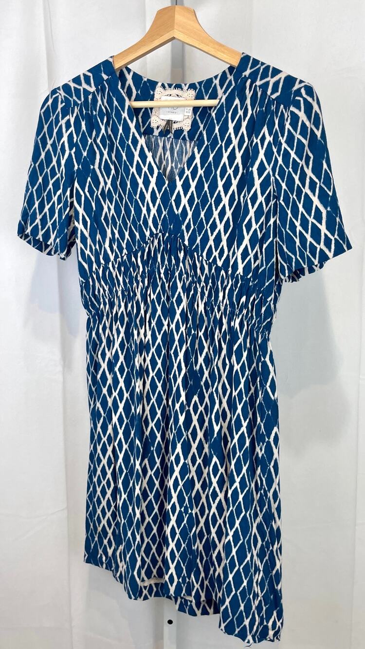 HD in PARIS Anthropologie Archipelago Dress Geometric Smocked Waist Blue Size 6